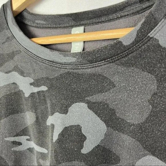 Athleta Studio to Street Gray & Black Camo Crew Neck Pullover Sweatshirt L - Picture 4 of 5